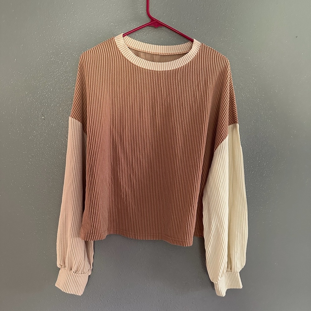 Women’s Ribbed Colorblock Pullover Top - Mauve & Cream